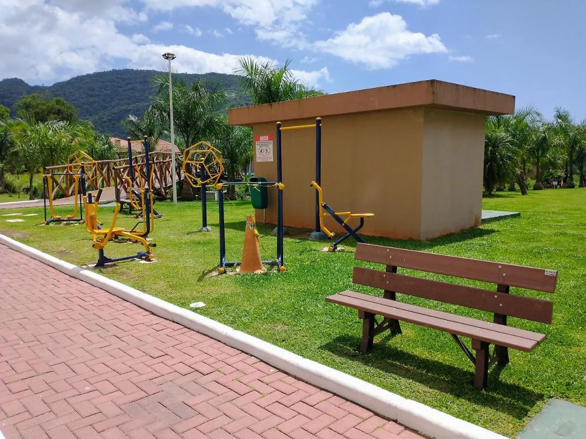 Apto Vista Atlântico com 2 quartos com Ar Cond Wi-Fi TV SMART e Área de lazer Itapema